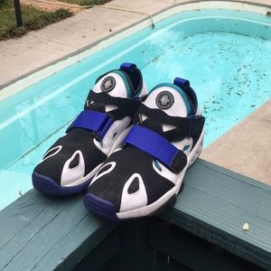 🏀 Air Huarache by Nike Low Top Basketball Shoes